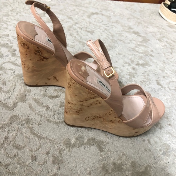 Miu Miu nude patent leather wedges in amazing condition! - Picture 4 of 4